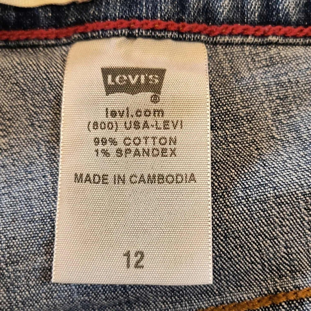 Levi's Classic Slim Capris Size 12 - Picture 6 of 7